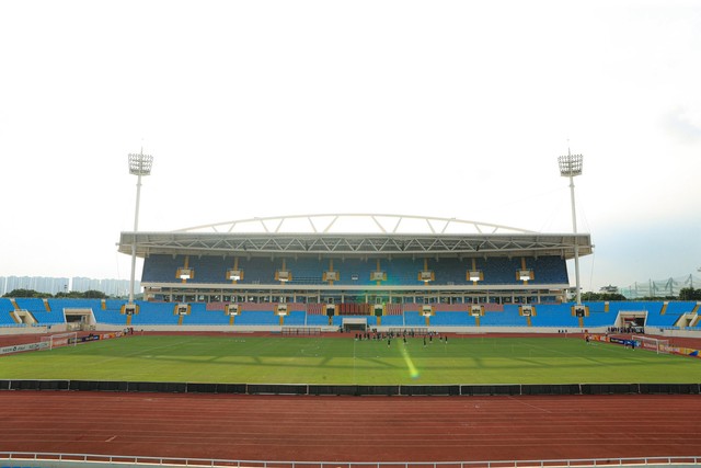 Sân Mỹ Đình đẹp long lanh trước giờ CLB Hà Nội đá AFC Champions League - Ảnh 1.