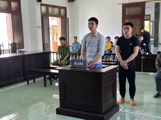 Phú Yên: Đôi bạn nhậu lãnh án tù vì đâm người khác trọng thương - Ảnh 1.