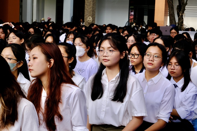 Trưởng ban Tuyên giáo Trung ương: ‘Việc học ở ĐH không dừng lại ở những bài giảng’ - Ảnh 3. Trưởng ban Tuyên giáo Trung ương: ‘Việc học ở ĐH không dừng lại ở những bài giảng’ - Ảnh 3.