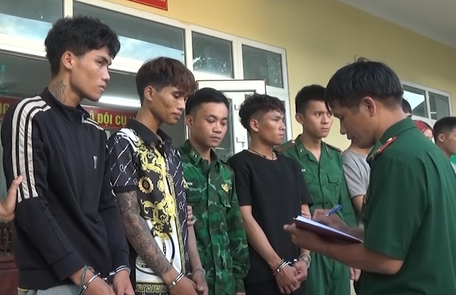 Quảng Trị: 3 thanh niên vùng biên 'dẫn đường' 4 người Trung Quốc vượt biên sang Lào - Ảnh 1.