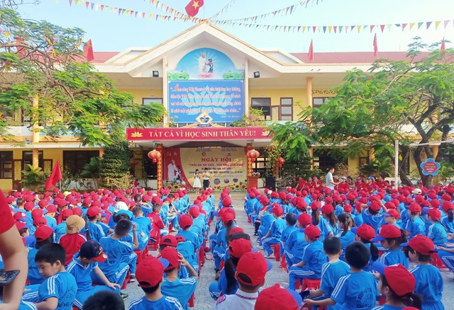 Mức thu học phí với học sinh năm học 2023-2024 đang làm tỉnh Quảng Bình 'đau đầu' - Ảnh 2.