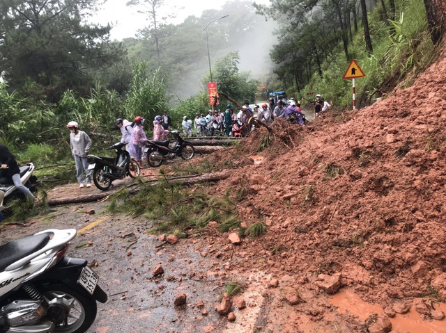 Tìm giải pháp chống sạt trượt đất, ngập lụt ở Đà Lạt-Lâm Đồng - Ảnh 4.