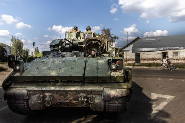 Chiến sự đến tối 22.9: Ukraine chọc thủng tuyến phòng thủ 3 lớp của Nga ở Zaporizhzhia?   - Ảnh 1.