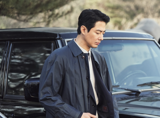 Jo In Sung và màn tái xuất ấn tượng với ‘Moving’ - Ảnh 1.