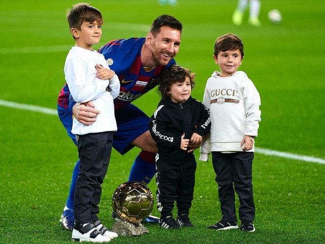 Messi và vợ muốn có thêm con gái, chỉ trích PSG và nói về Barcelona - Ảnh 3.