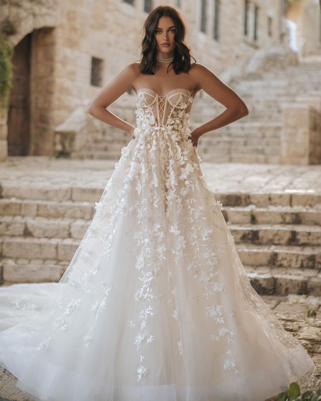 Tư vấn thiết kế váy cưới miễn phí - Kim Tuyến Bridal | Facebook