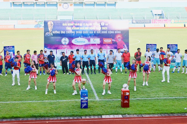 Khai mạc giải bóng đá lão tướng tỉnh Khánh Hòa mở rộng năm 2023 - Ảnh 1.