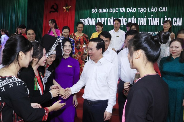 Chủ tịch nước Võ Văn Thưởng dự lễ kỷ niệm 65 năm Bác Hồ thăm Lào Cai - Ảnh 4.