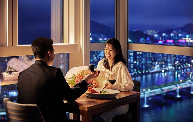 Những khách sạn cực chill tại vịnh Haeundae (Hàn Quốc) dành cho tuần trăng mật ngọt ngào - Ảnh 1.