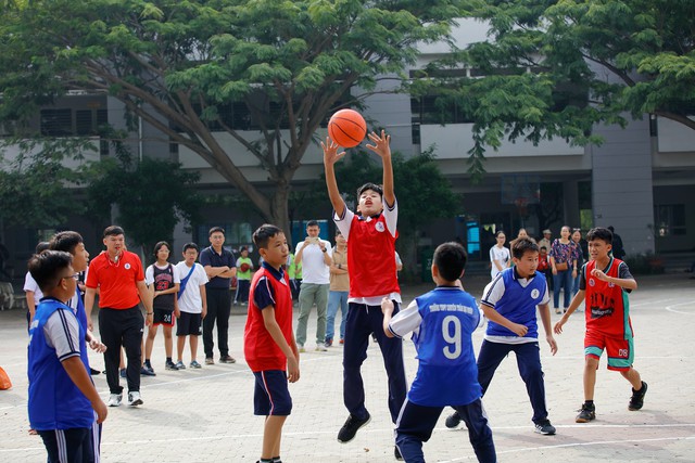 Học sinh Trường THPT Chuyên Trần Đại Nghĩa bùng nổ với ngày hội thể thao - Ảnh 13.