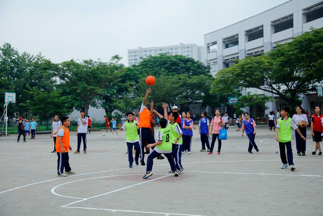 Học sinh Trường THPT Chuyên Trần Đại Nghĩa bùng nổ với ngày hội thể thao - Ảnh 7.