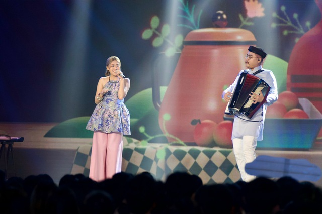 Hát nhạc Hồ Hoài Anh, thí sinh 'Vietnam Idol' khiến Mỹ Tâm và Huy Tuấn tranh luận - Ảnh 1.
