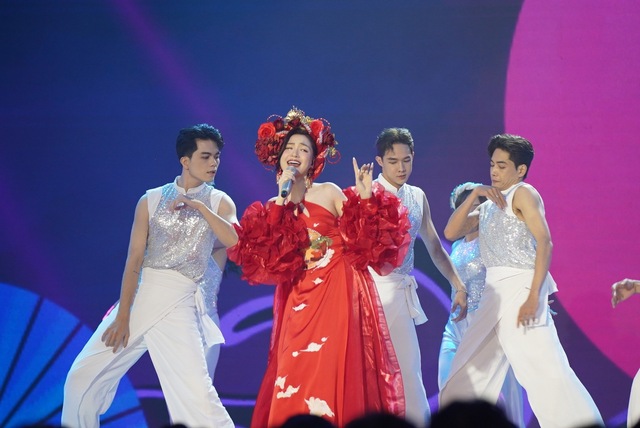 Hoàng Thùy Linh bị hủy show phút cuối tại 'Vietnam Idol'? - Ảnh 1.