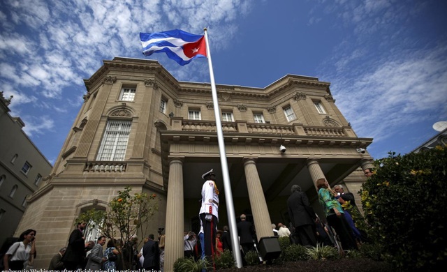 Mỹ nói gì sau khi Đại sứ quán Cuba bị tấn công? - Ảnh 1.