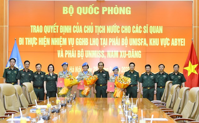 Việt Nam cử thêm 3 sĩ quan tham gia gìn giữ hòa bình Liên Hợp Quốc - Ảnh 2.