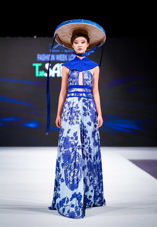 Hồ Trần Dạ Thảo trình diễn bộ sưu tập tại London Fashion Week  - Ảnh 3.