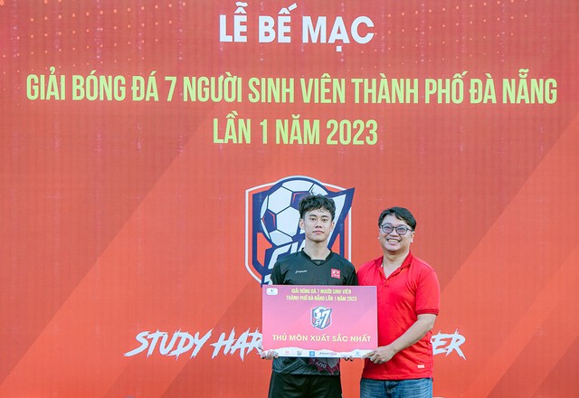2023 - ĐH Duy Tân giành giải Nhì, giải Khuyến khích tại SURF 2023 (Khởi nghiệp đổi Vo-dich-1-1695638121278313068527