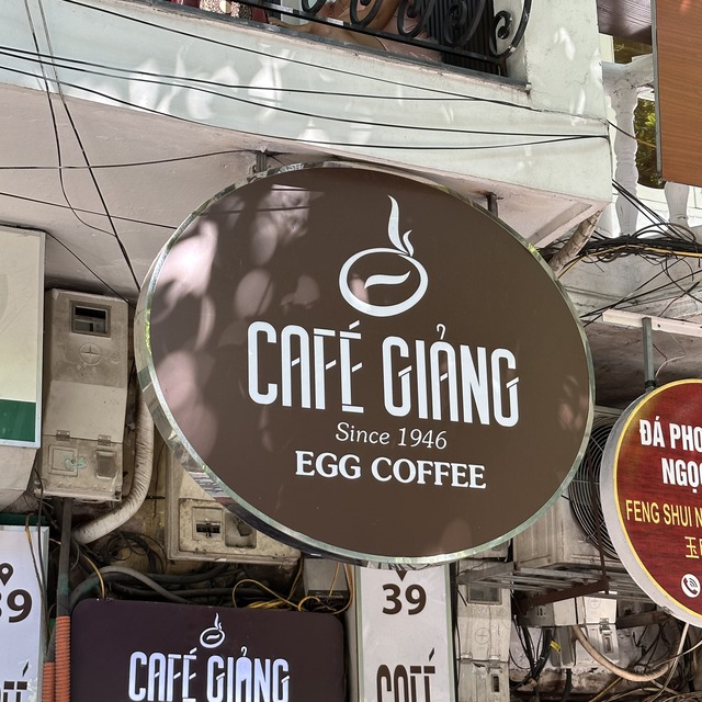 Top 3 địa điểm cà phê trứng khiến giới trẻ si mê trong ngày thu Hà Nội - Ảnh 2.