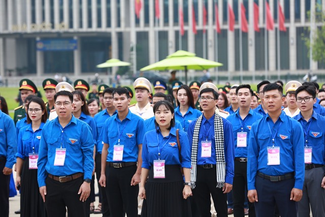 Đại biểu thanh niên tiên tiến: 'Chúng cháu luôn sẵn sàng đi tới những nơi khó khăn' - Ảnh 3.