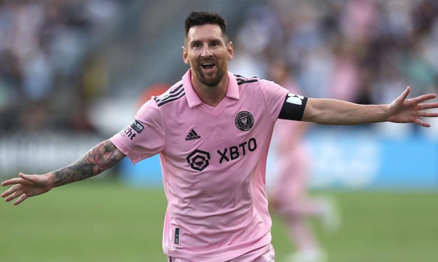 Cơn sốt vé xem Messi tại Inter Miami tăng giá chóng mặt - Ảnh 1. Cơn sốt vé xem Messi tại Inter Miami tăng giá chóng mặt - Ảnh 1.