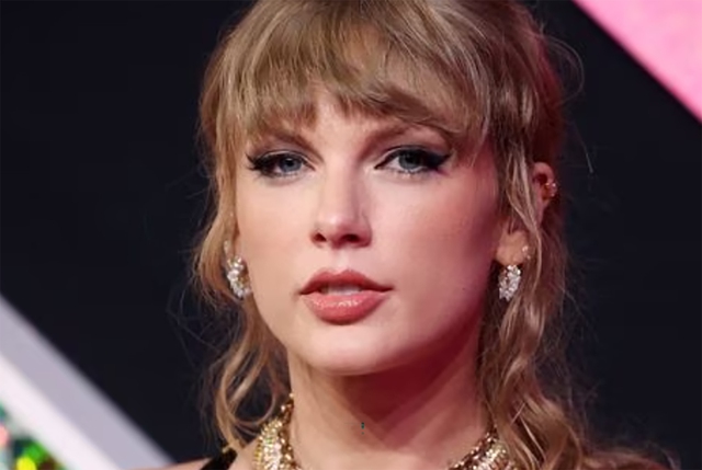 Phim chuyến lưu diễn 'Eras Tour' của Taylor Swift được phát hành toàn thế giới - Ảnh 1. Phim chuyến lưu diễn 'Eras Tour' của Taylor Swift được phát hành toàn thế giới - Ảnh 1.