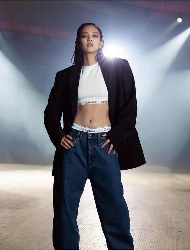 Học Cô Em Trendy cùng hội mỹ nhân mix quần jeans dáng rộng sành điệu đón thu - Ảnh 18.