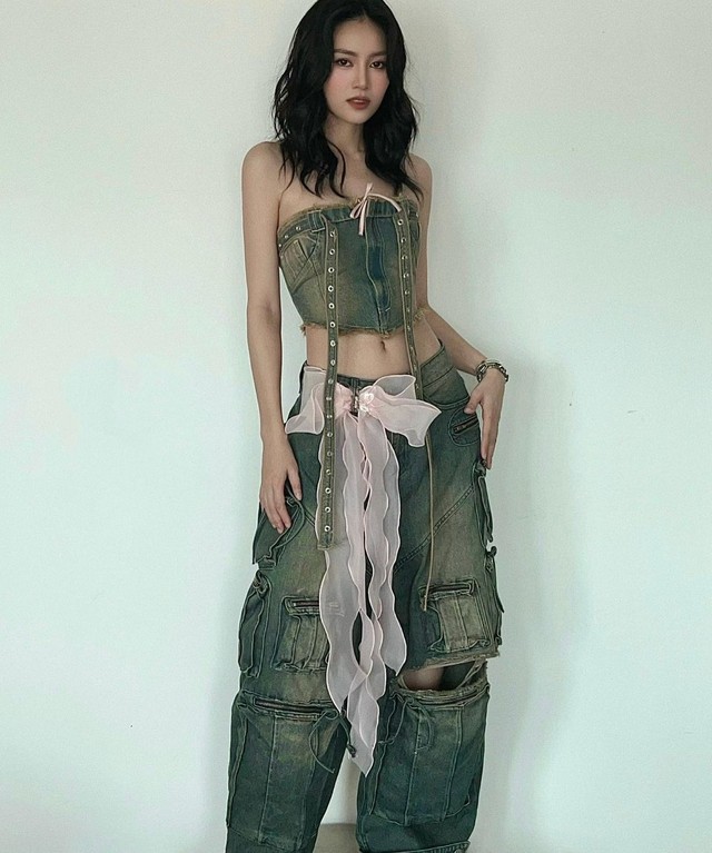 Học Cô Em Trendy cùng hội mỹ nhân mix quần jeans dáng rộng sành điệu đón thu - Ảnh 14.
