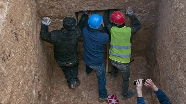 Ngôi mộ 2.300 năm tuổi ở Israel có thể chứa hài cốt kỹ nữ Hy Lạp - Ảnh 1.