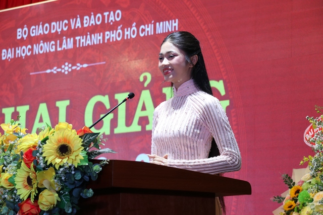 Á hậu Hoa hậu Thế giới Việt Nam 2023 Minh Kiên được trường đại học khen thưởng - Ảnh 4.