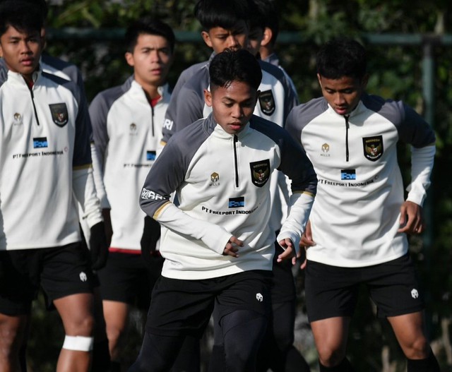 Bóng đá nam ASIAD 19: Đông Nam Á còn hy vọng Indonesia và Myanmar - Ảnh 2.