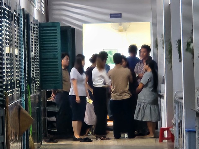 Điểm nóng giáo dục 2023: Lạm thu, 'quỹ lớp' gây buồn phiền- Ảnh 1. Điểm nóng giáo dục 2023: Lạm thu,ĐiểmnónggiáodụcLạmthuquỹlớpgâybuồnphiề<strong>betvisa</strong> 'quỹ lớp' gây buồn phiền- Ảnh 1.