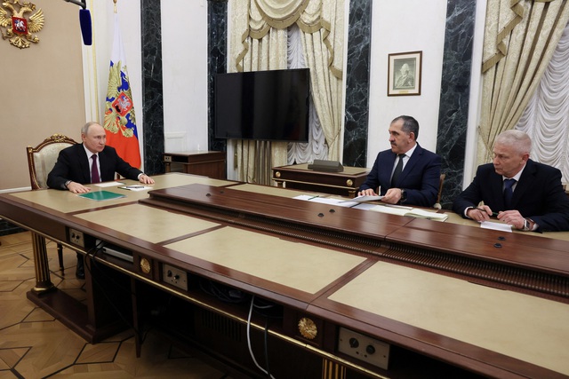 Tổng thống Putin gặp cựu chỉ huy Wagner - Ảnh 1.