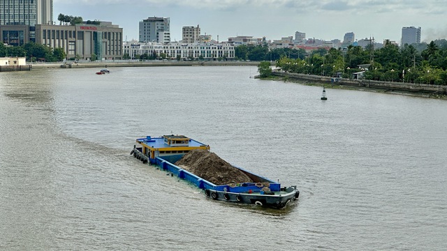 ĐBSCL trước nguy cơ hết cát - Ảnh 2.