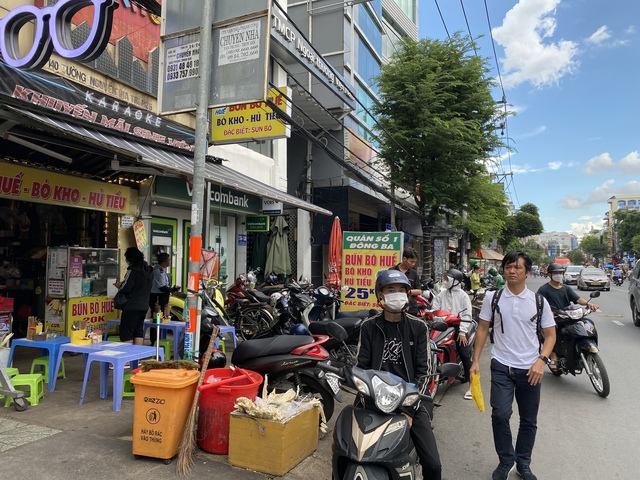 ‘Đất vàng’ xung quanh các trường ĐH: Phục vụ sinh viên là đủ - Ảnh 5.