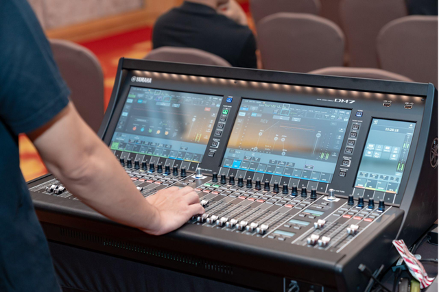 Yamaha Audio ra mắt hệ thống xử lý âm thanh Digital Mixer DM7 Series - Ảnh 1.