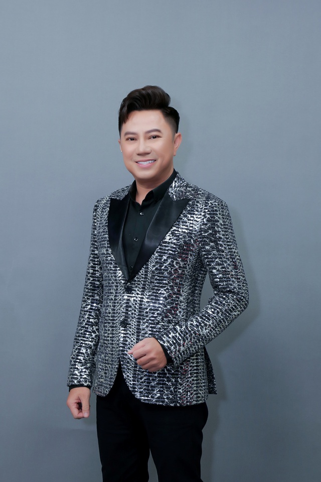 Hát song ca, Quốc Đại bị khán giả phản đối ‘trả Cẩm Ly lại cho Đan Trường’ - Ảnh 3. Hát song ca, Quốc Đại bị khán giả phản đối ‘trả Cẩm Ly lại cho Đan Trường’ - Ảnh 3.