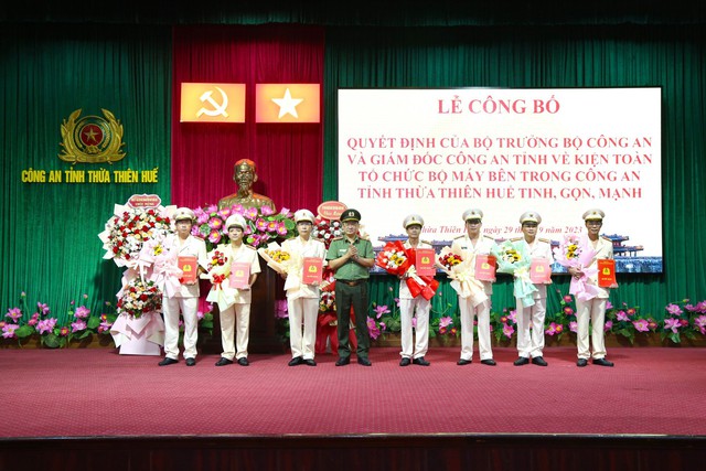 Công an Thừa Thiên – Huế sáp nhập nhiều đơn vị cấp phòng - Ảnh 1.