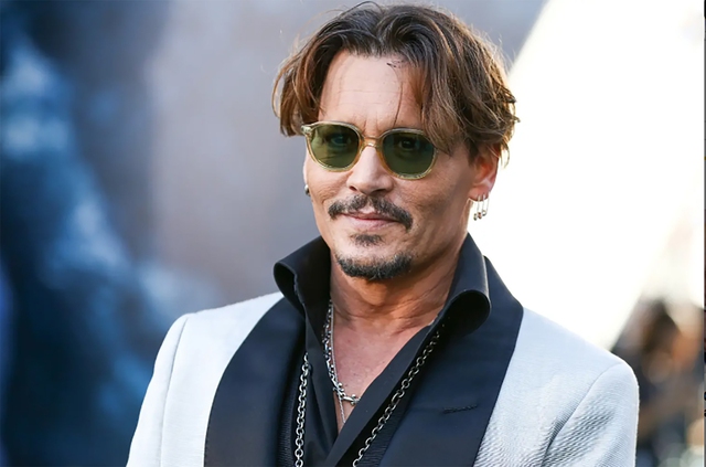 Johnny Depp không hẹn hò với nữ diễn viên Jenna Ortega trẻ hơn 40 tuổi  - Ảnh 1.