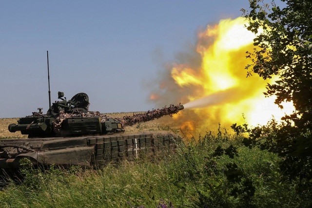 Cuộc đụng độ giữa lữ đoàn Ukraine được NATO huấn luyện với lực lượng Nga ở Kharkiv - Ảnh 3.