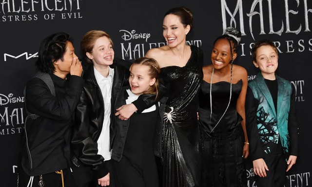 Nữ minh tinh Angelina Jolie ra mắt thương hiệu thời trang… trị liệu - Ảnh 11.