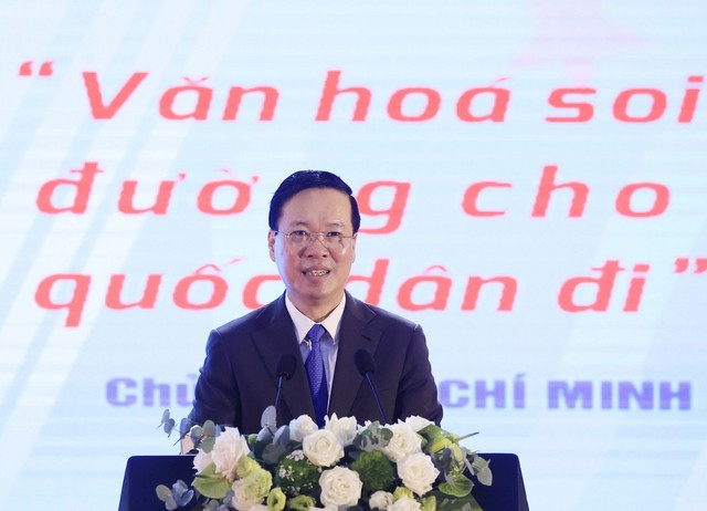 Chủ tịch nước Võ Văn Thưởng dự Hội nghị đại biểu nhà văn lão thành Việt Nam - Ảnh 1.