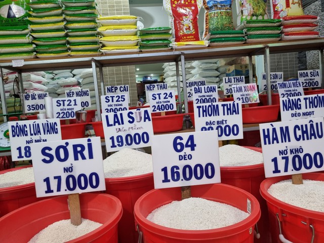 Khách mua gạo lớn thứ 5 của Việt Nam có thông báo mới - Ảnh 1.