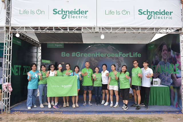 Schneider Electric được vinh danh "nơi làm việc tốt nhất châu Á" năm 2023 - Ảnh 1. Schneider Electric được vinh danh "nơi làm việc tốt nhất châu Á" năm 2023 - Ảnh 1.