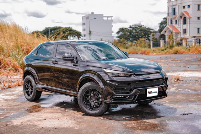 Honda HR-V độ phong cách siêu xe Lamborghini Urus tại Việt Nam   - Ảnh 1.