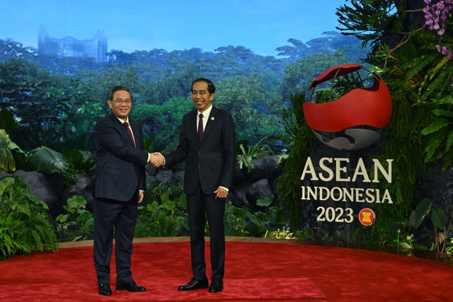 Thủ tướng dự hội nghị ASEAN+ với lãnh đạo Trung Quốc, Hàn Quốc, Nhật Bản - Ảnh 2.