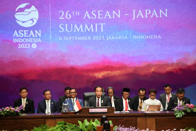 Thủ tướng dự hội nghị ASEAN+ với lãnh đạo Trung Quốc, Hàn Quốc, Nhật Bản - Ảnh 8.