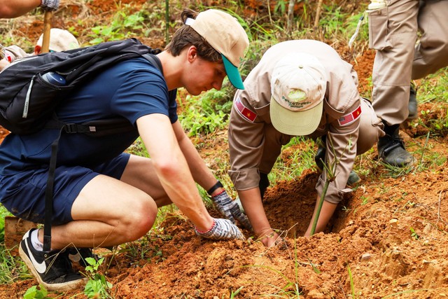 Bộ Ngoại giao Mỹ tài trợ dự án trồng cây vì môi trường tại Quảng Trị - Ảnh 1.