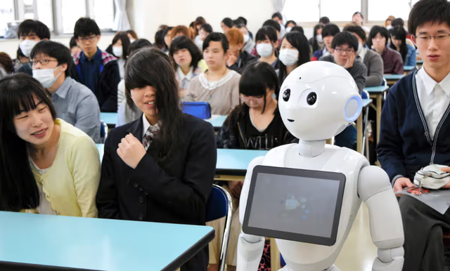 Thành phố Nhật Bản 'nhờ cậy' robot để giải quyết tình trạng trốn học gia tăng - Ảnh 1.