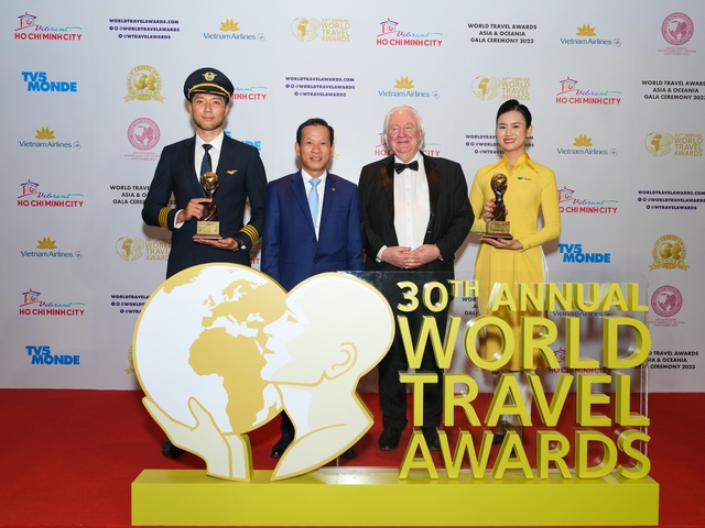 Vietnam Airlines nhận bốn giải thưởng tại World Travel Awards‎ - Ảnh 3.