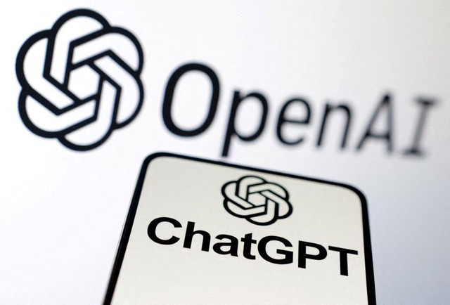 Lượt truy cập ChatGPT lại giảm tháng thứ ba liên tiếp - Ảnh 1.